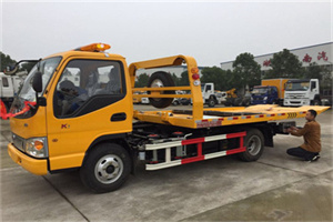 莎车哪里有拖车服务